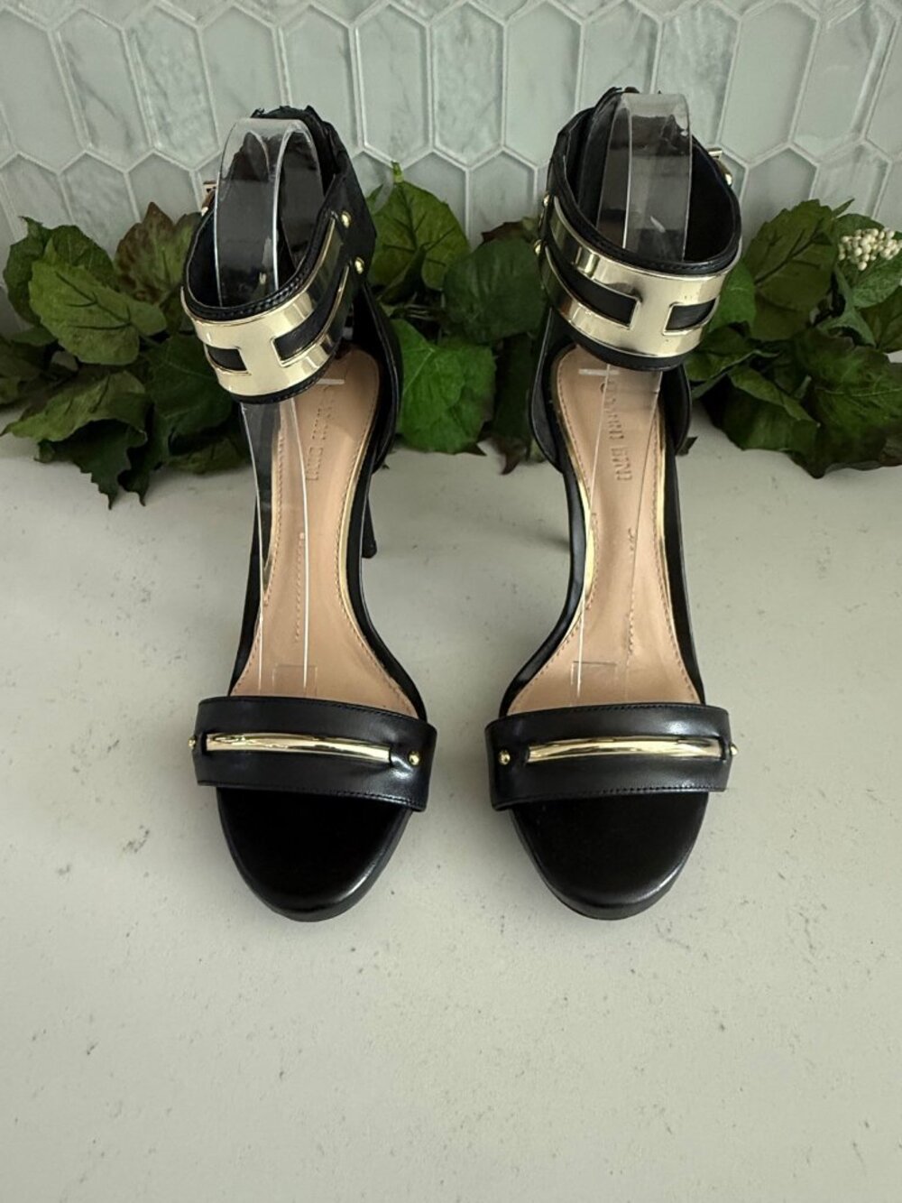 Gianni Bini Black & Gold Metallic Accent Ankle Strap Heels Size 7.5M
